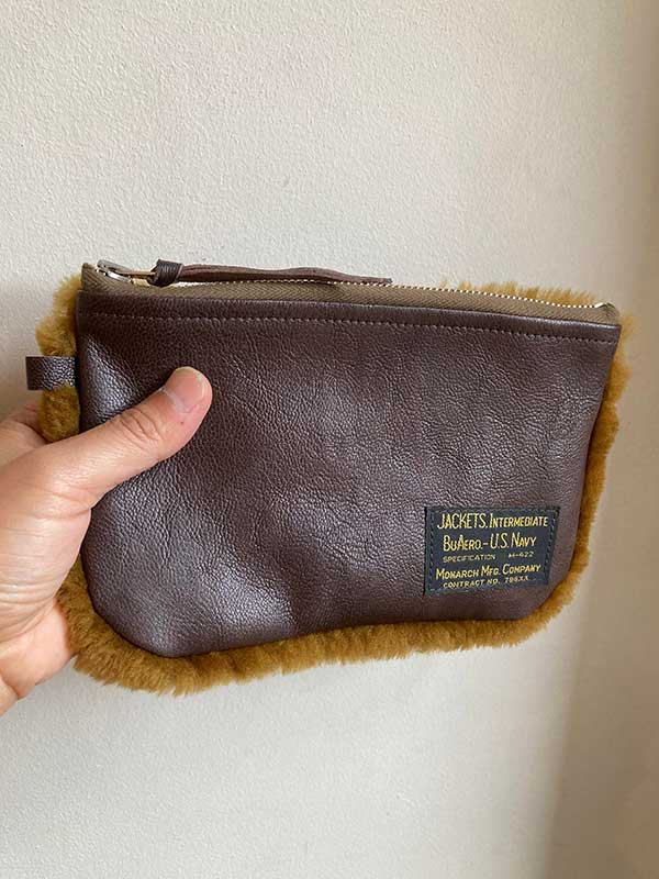 High Notch（ハイノッチ）】M-422 POUCH / SEAL BROWN x GOLD